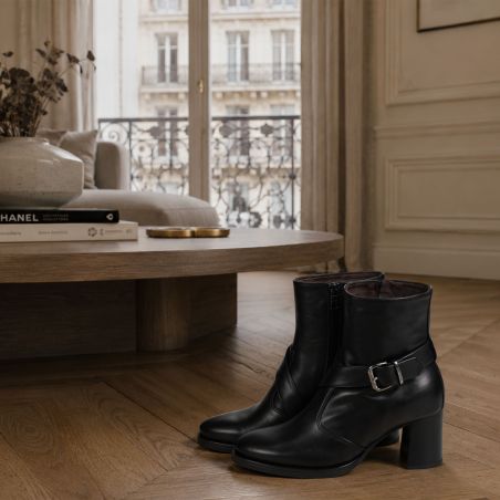  17700 Noir