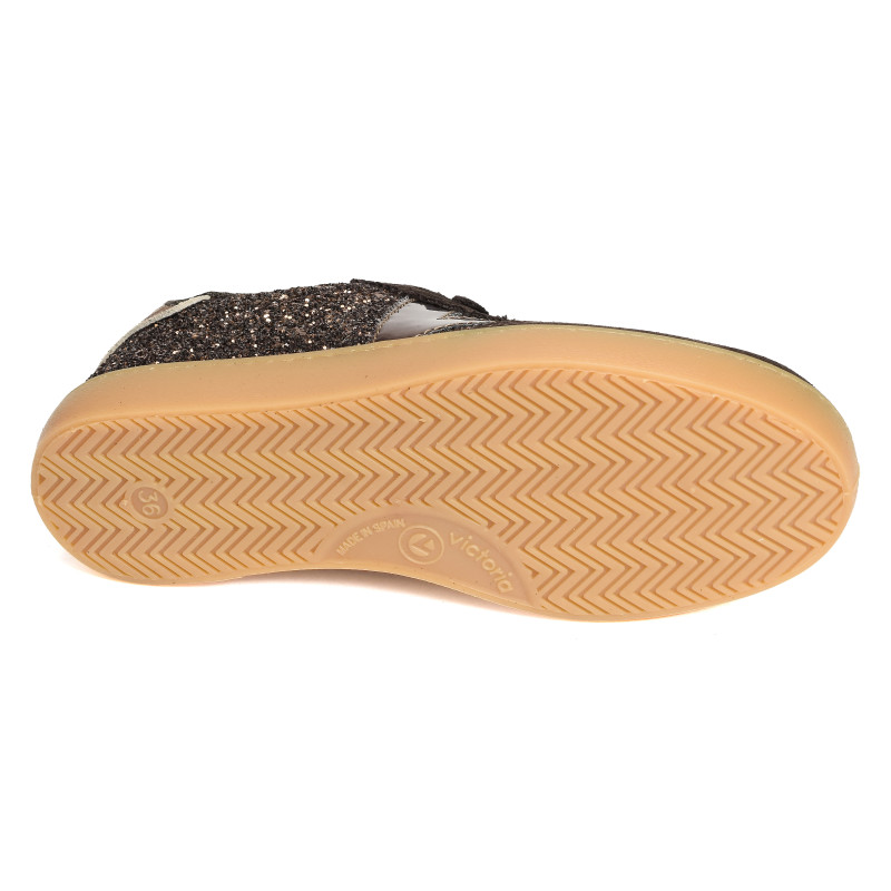 1126223 Marron, Baskets Mode Victoria