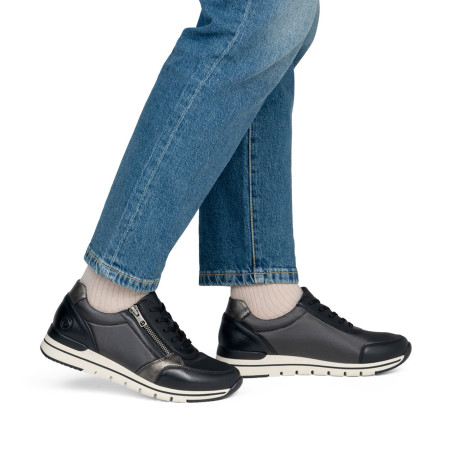 R6700 Noir, Baskets running Remonte