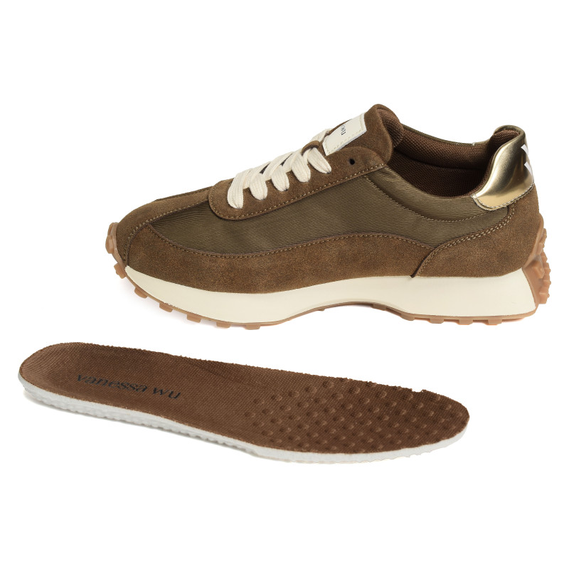 FLOW INITIALS Chocolat, Baskets running Vanessa Wu