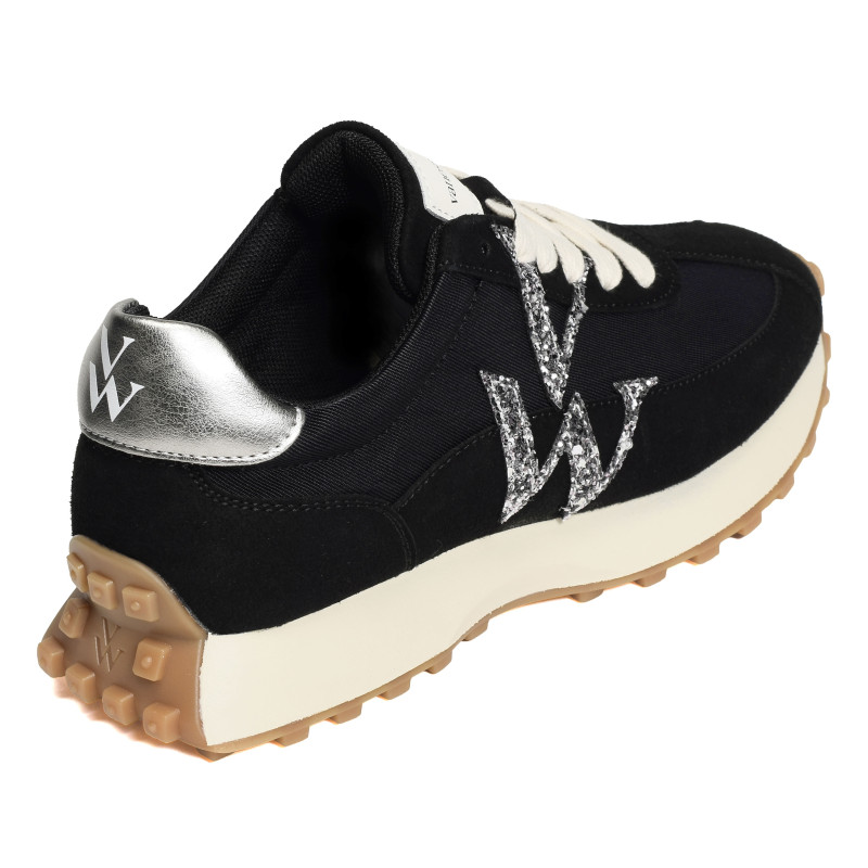 FLOW INITIALS Noir, Baskets running Vanessa Wu