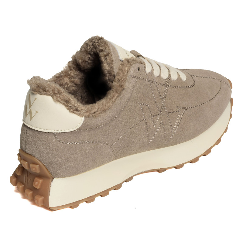FLOW PLUSH Taupe, Baskets running Vanessa Wu