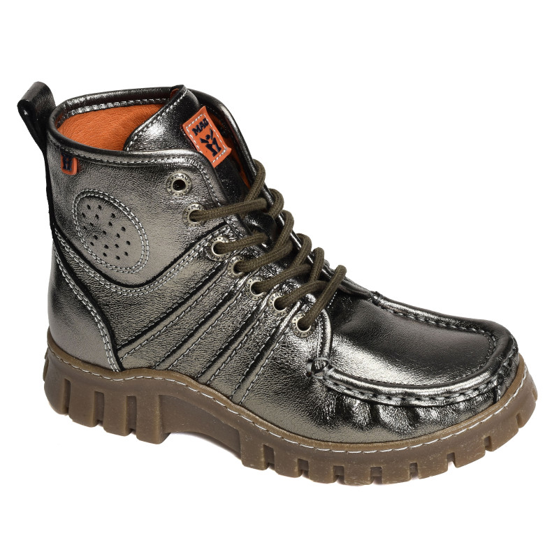 4001 Bronze, Boots Mag