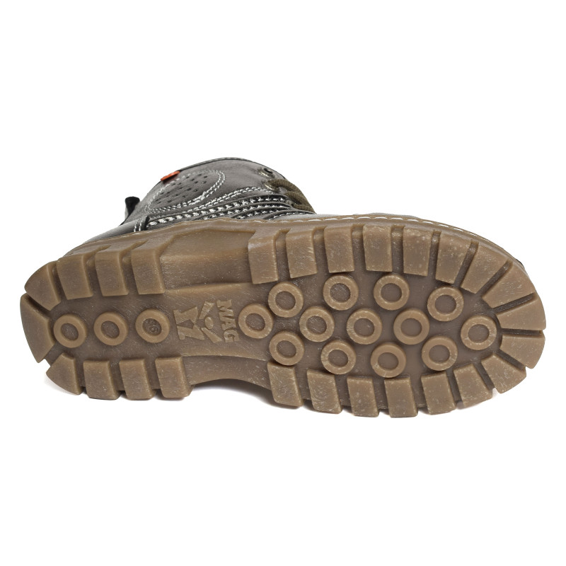 4001 Bronze, Boots Mag