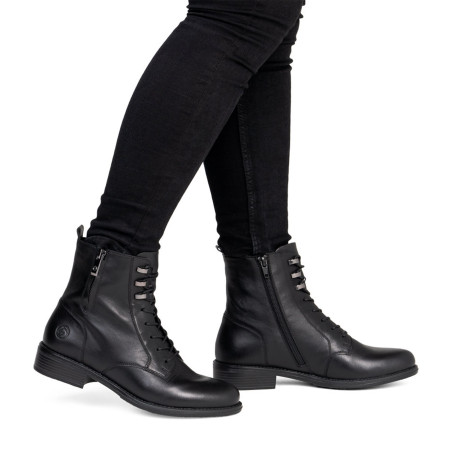 D0F82 Noir, Boots Remonte