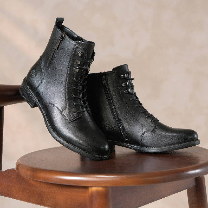 D0F82 Noir, Boots Remonte