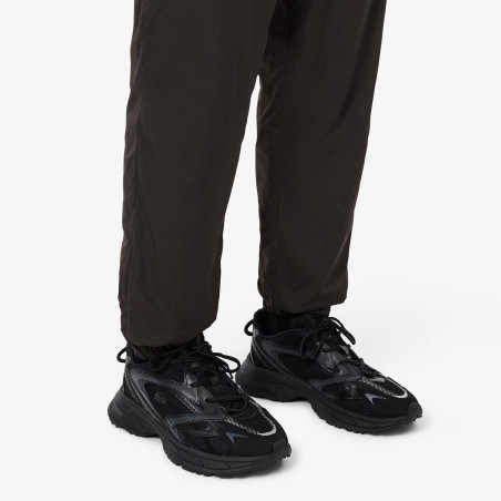L003 NEO SHOT Noir Noir, Baskets running Lacoste