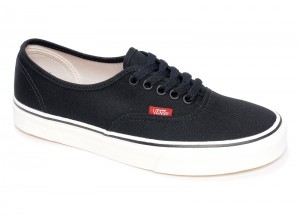 Vans U authentic noir blanc - 52 €