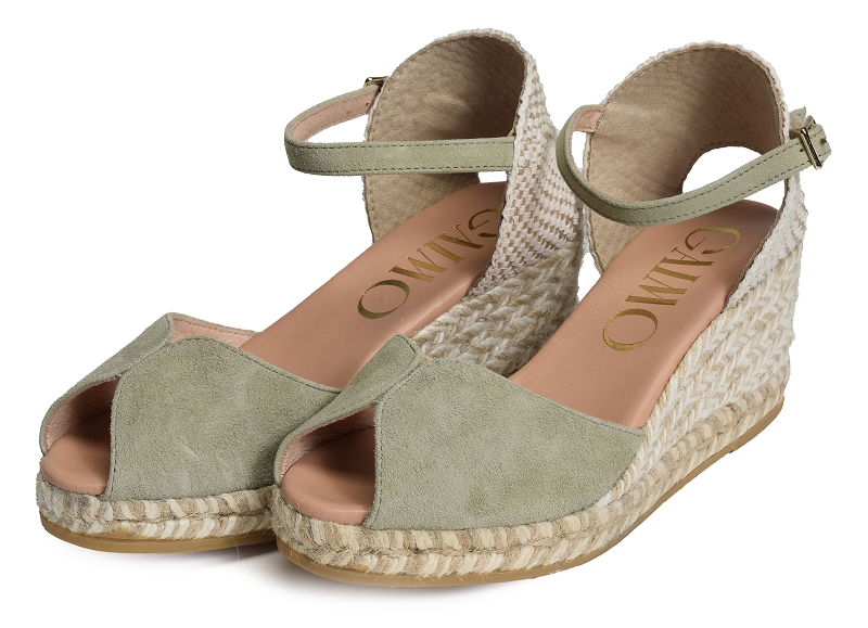 Sandales compensées, comment les porter en été ?