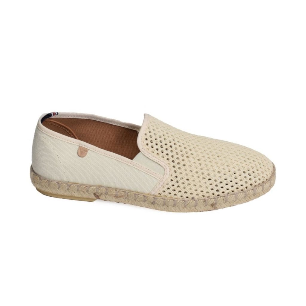 Chaussures en toile : l’alliance parfaite entre confort et style estival