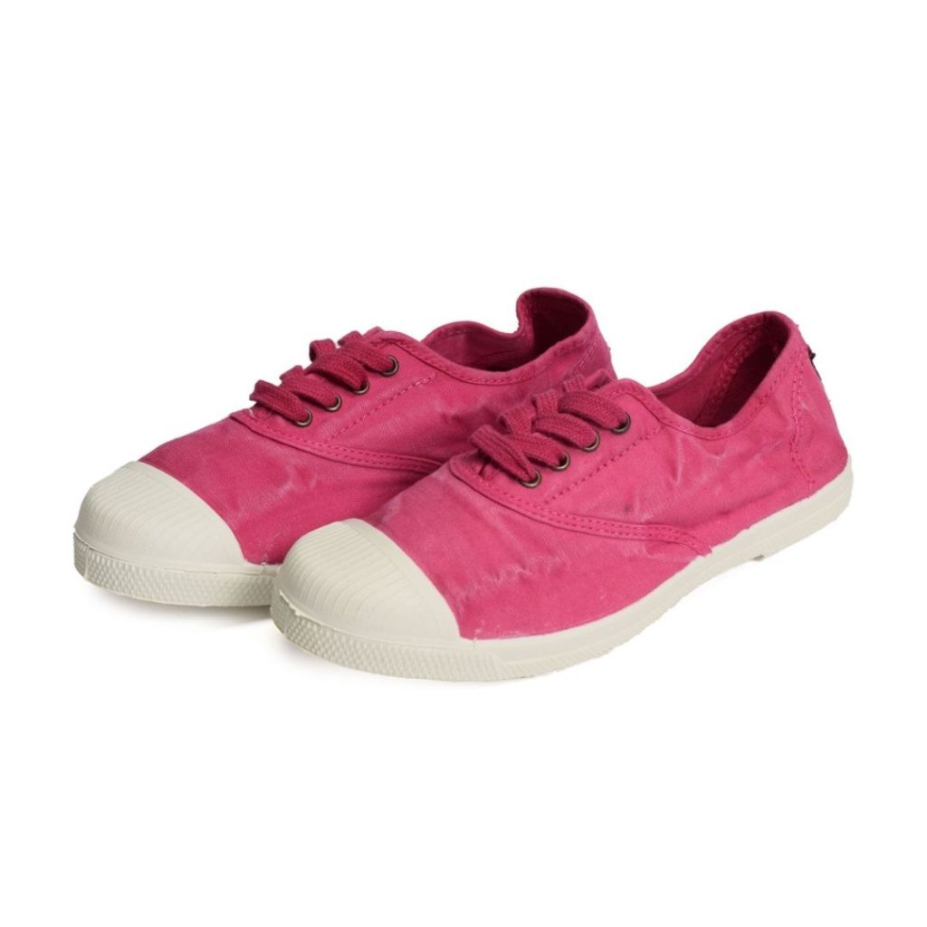 Chaussures en toile : l’alliance parfaite entre confort et style estival